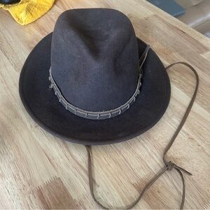 Cov-ver (Connor) Wool Hat - medium - packable and waterproof